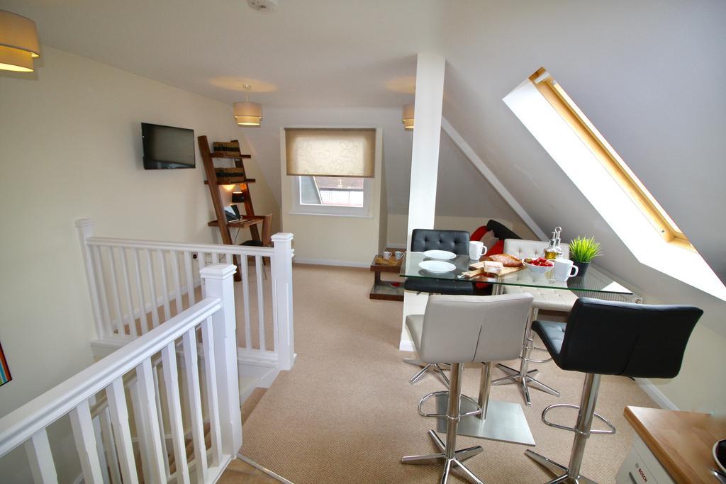 Apartament Amberblue@Epsom Zewnętrze zdjęcie